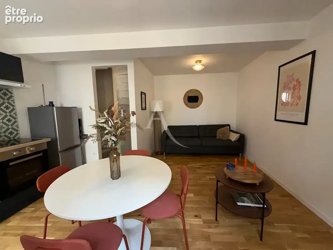 CARCASSONNE, Maison Rénovée avec garage et terrasse - photo 2