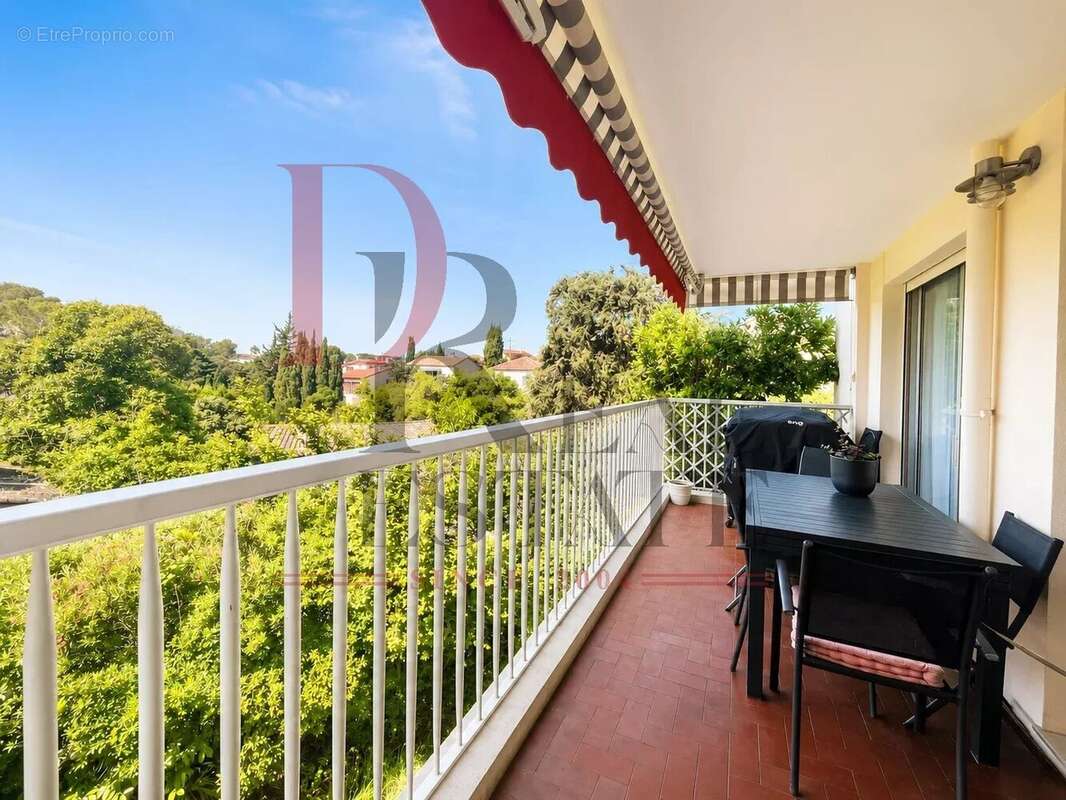 Appartement à LE CANNET