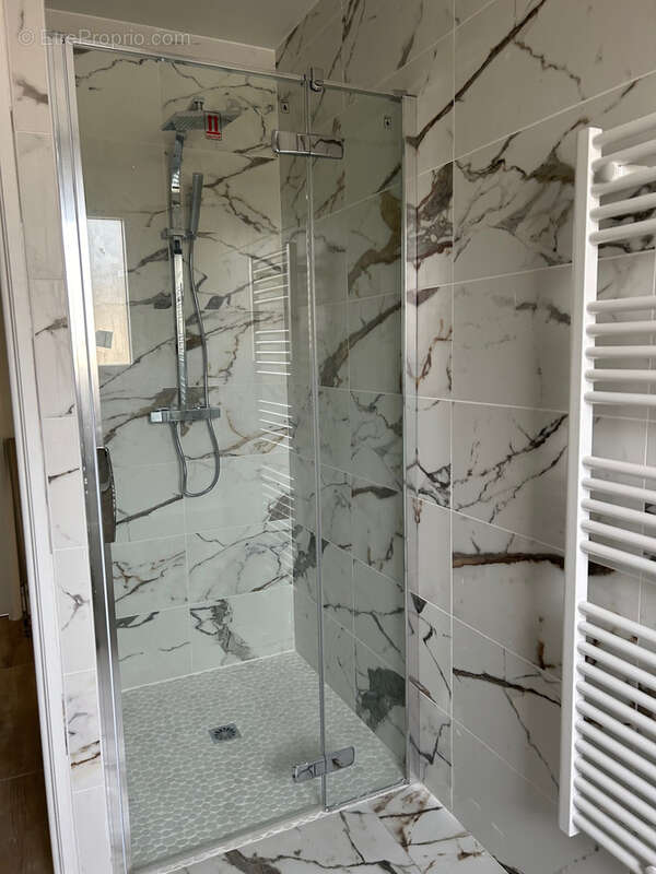 Maison à PAREMPUYRE