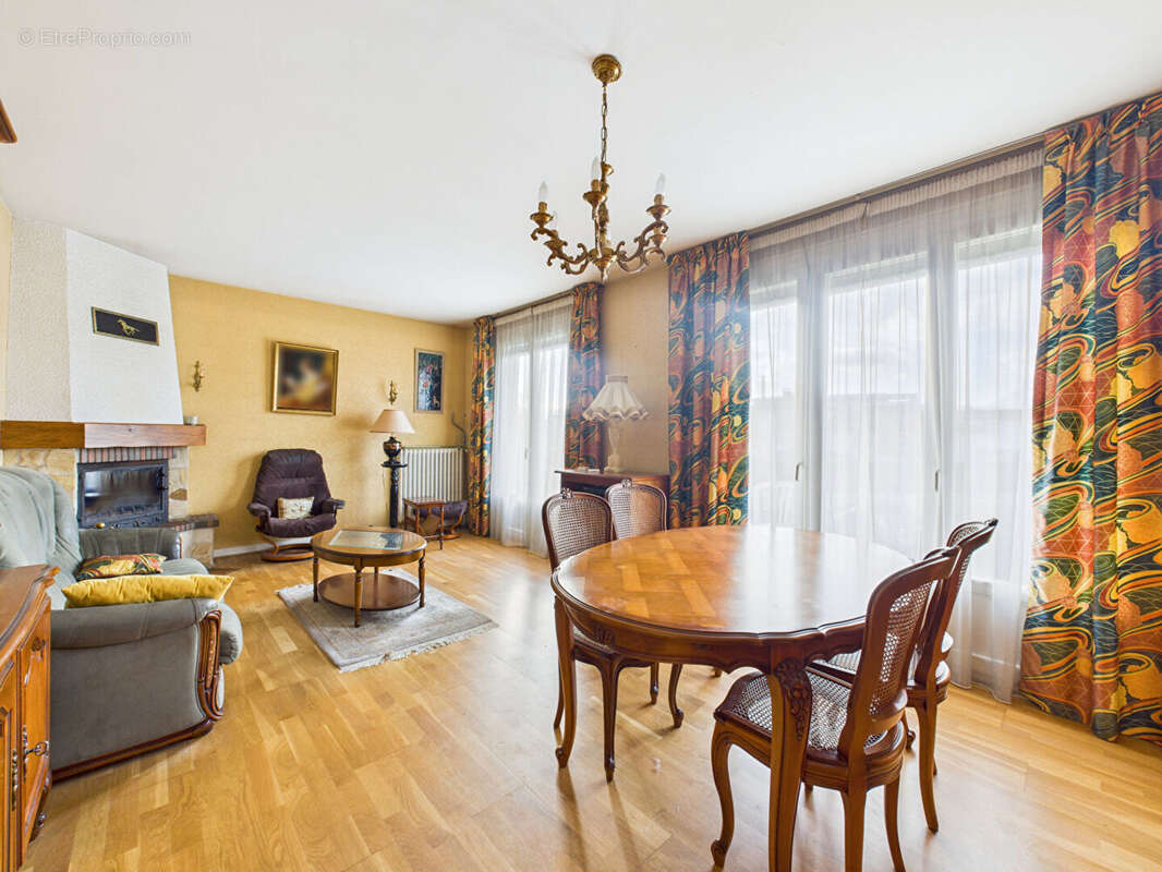 Maison à CLERMONT-FERRAND