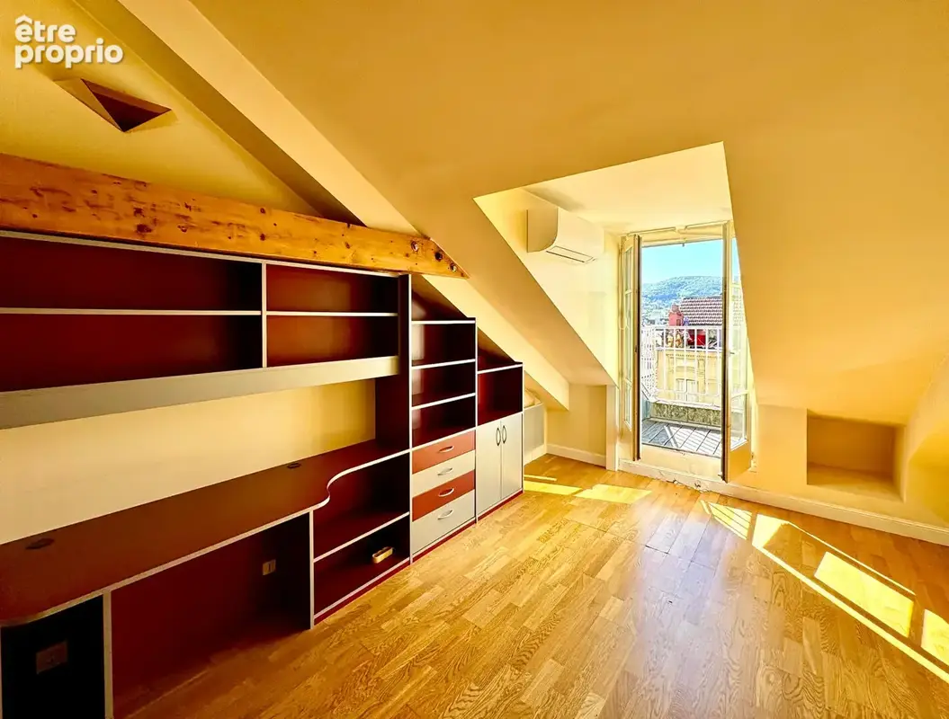 CLERMONT-FERRAND / Duplex coup de coeur à vendre de 112 m2 en centre-ville ! - photo 7