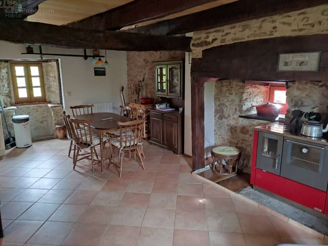 Maison à SAINT-CIRGUES