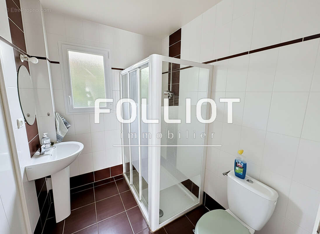 A VENDRE Maison 4 chambres au Val-Saint-Père - photo 9