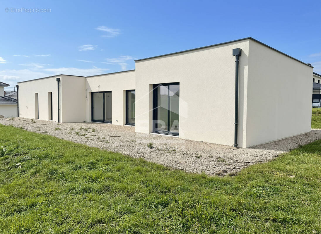 Maison à L'HOPITAL-DU-GROSBOIS