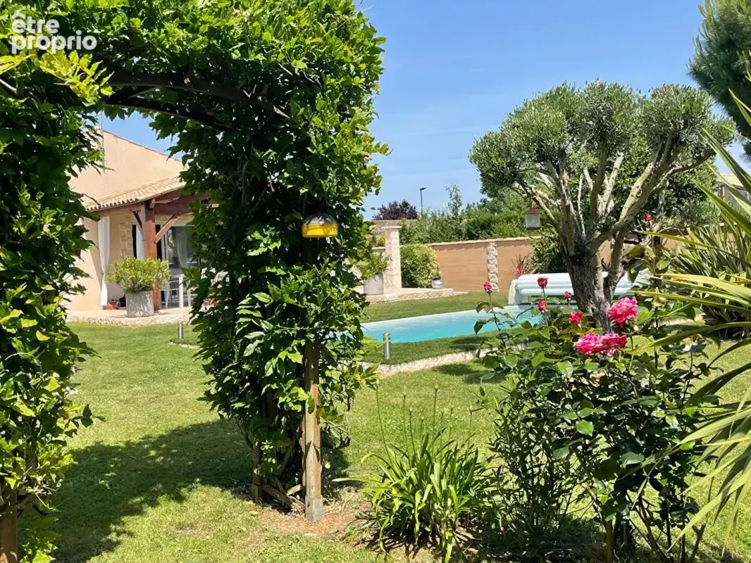 Maison Familiale de plain-pied avec piscine Soubise - photo 13