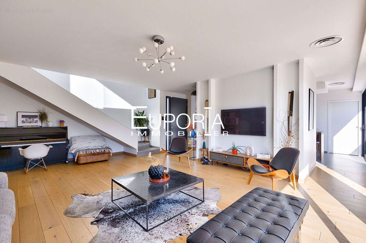 Maison à SATHONAY-VILLAGE