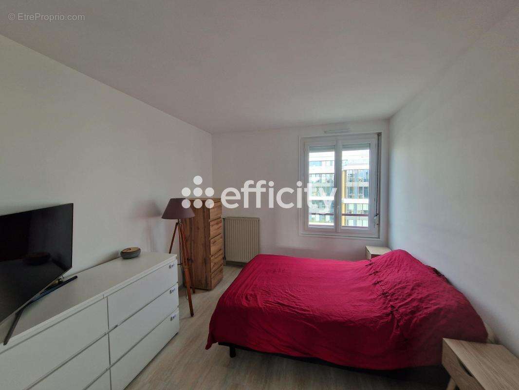 Appartement à MONTIGNY-LE-BRETONNEUX