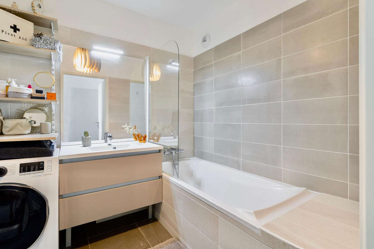 Appartement à MARSEILLE-7E