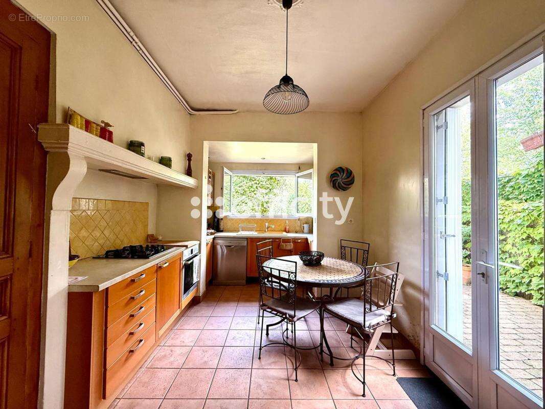 Maison à MANTES-LA-JOLIE