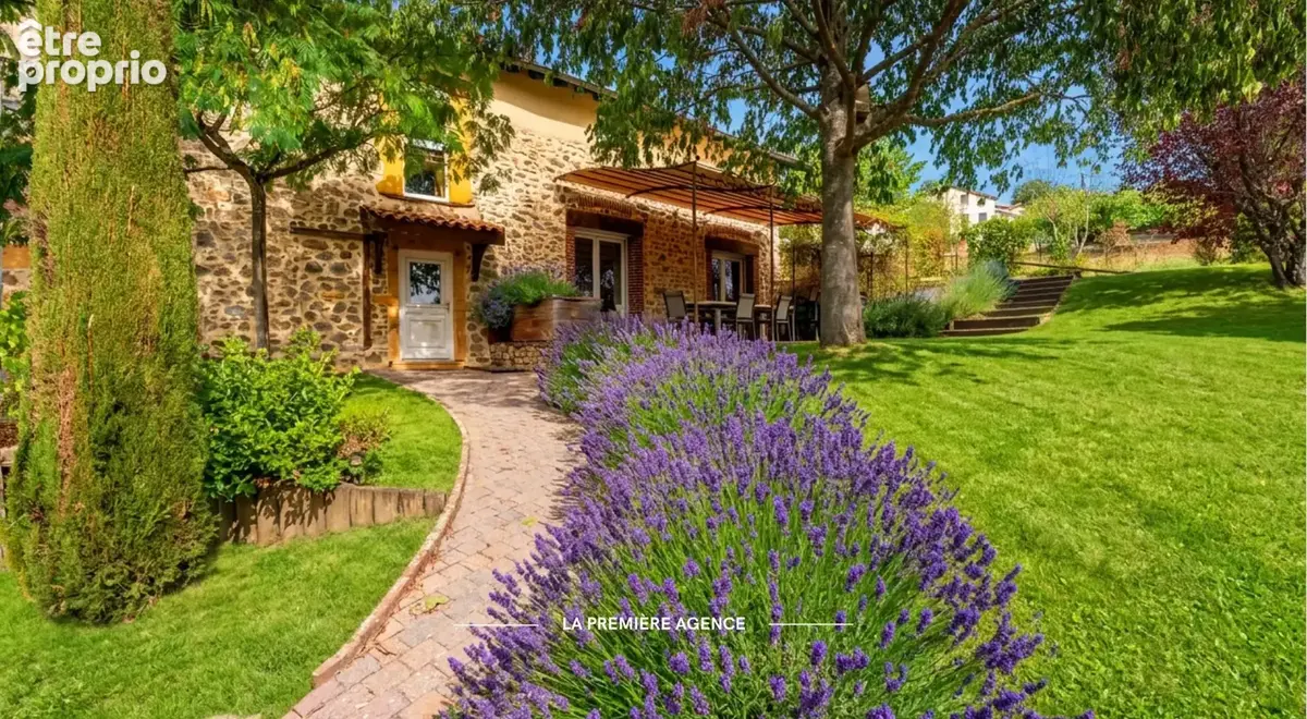 Maison à SAINT-FORGEUX