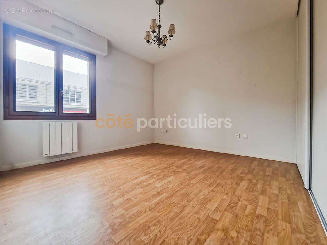 Nantes -- saint donatien -- appartement 2 pièces  -- 50 m² -- balcon -- cave - photo 5
