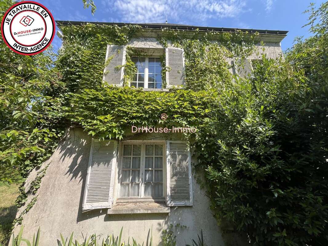 Maison 356 m² à La Chapelle-Sur-Loire  - photo 15