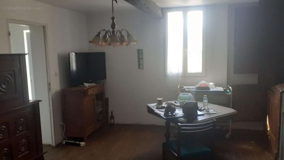 Maison 153 m² à Vergoignan  - photo 3