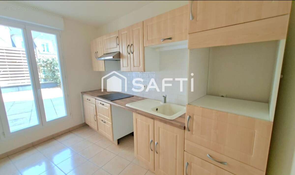 Appartement 88 m² à Dreux  - photo 3