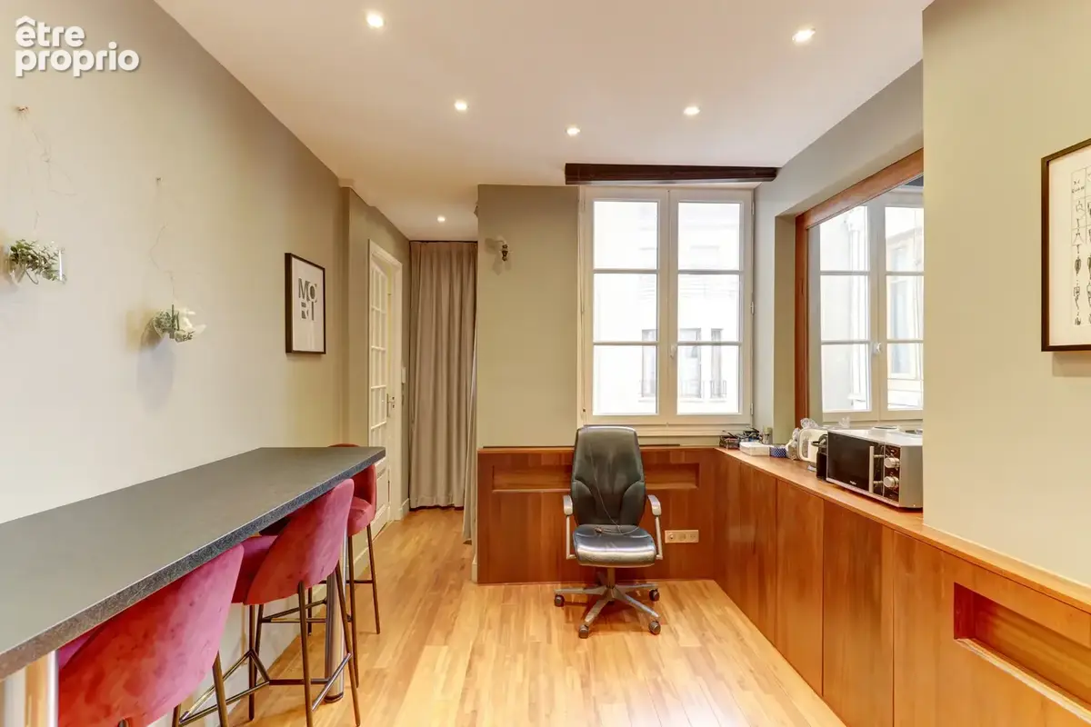 Grand appartement rue Blatin - photo 6