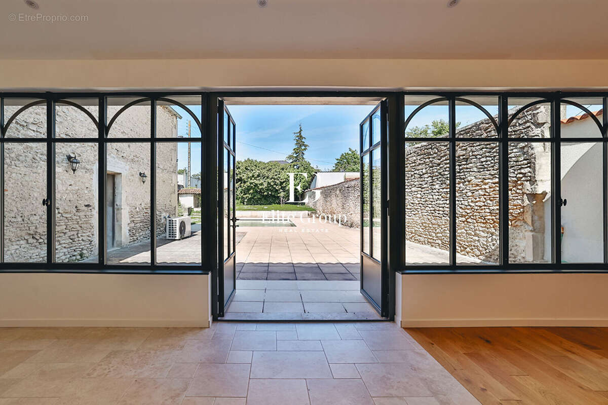 Maison à COGNAC