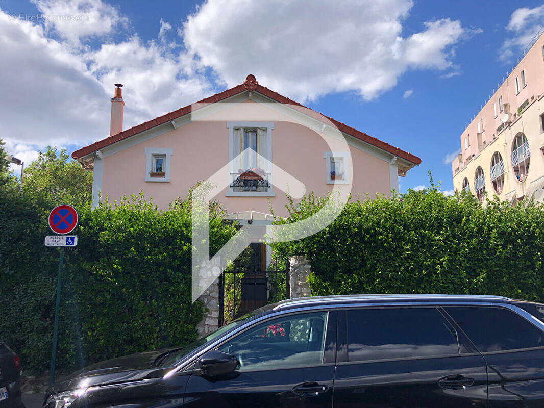 Maison à COLOMBES