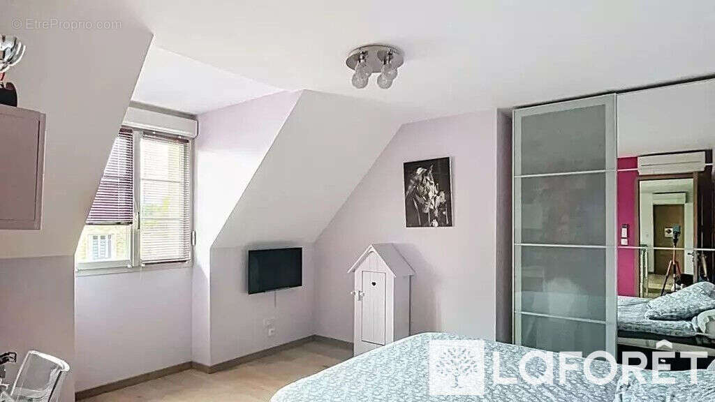 Maison à FONTAINEBLEAU