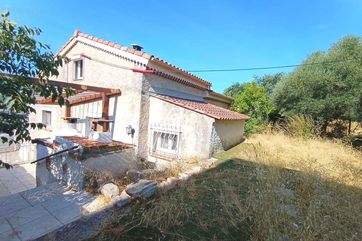 Maison 94 m² à Draguignan  - photo 3