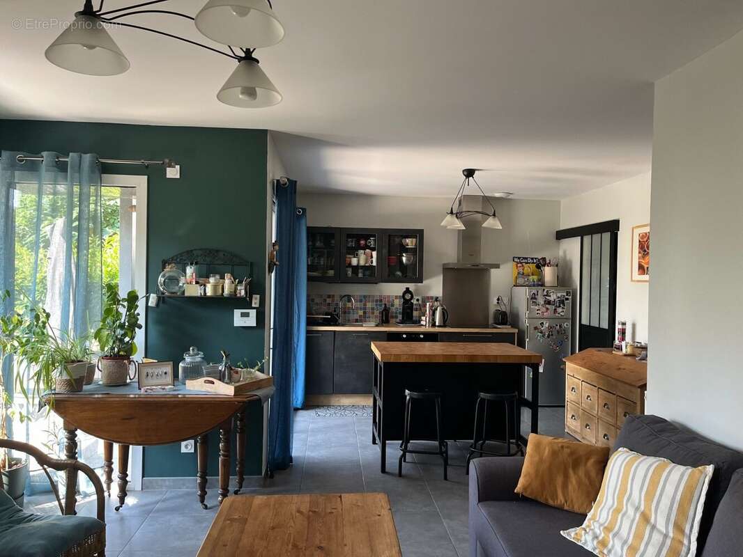 Maison à TOURNON-SUR-RHONE