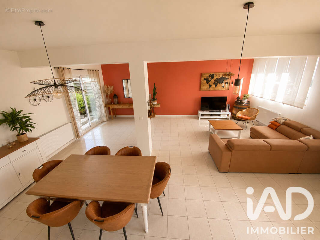 Maison 120 m² à Saint-Quentin  - photo 3