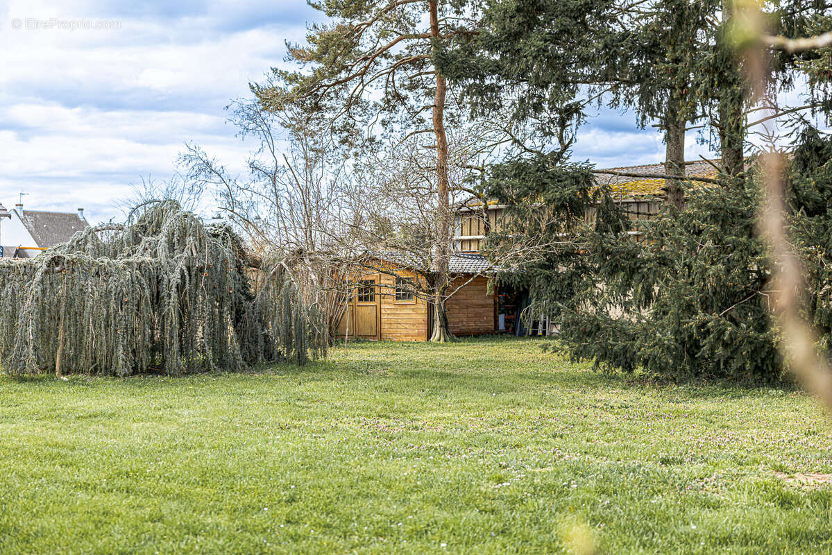 Maison à SAINT-PRYVE-SAINT-MESMIN