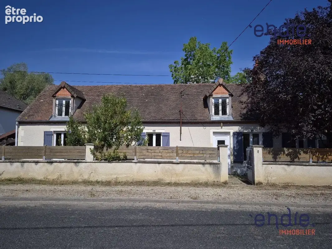 Maison à LA GUERCHE-SUR-L'AUBOIS