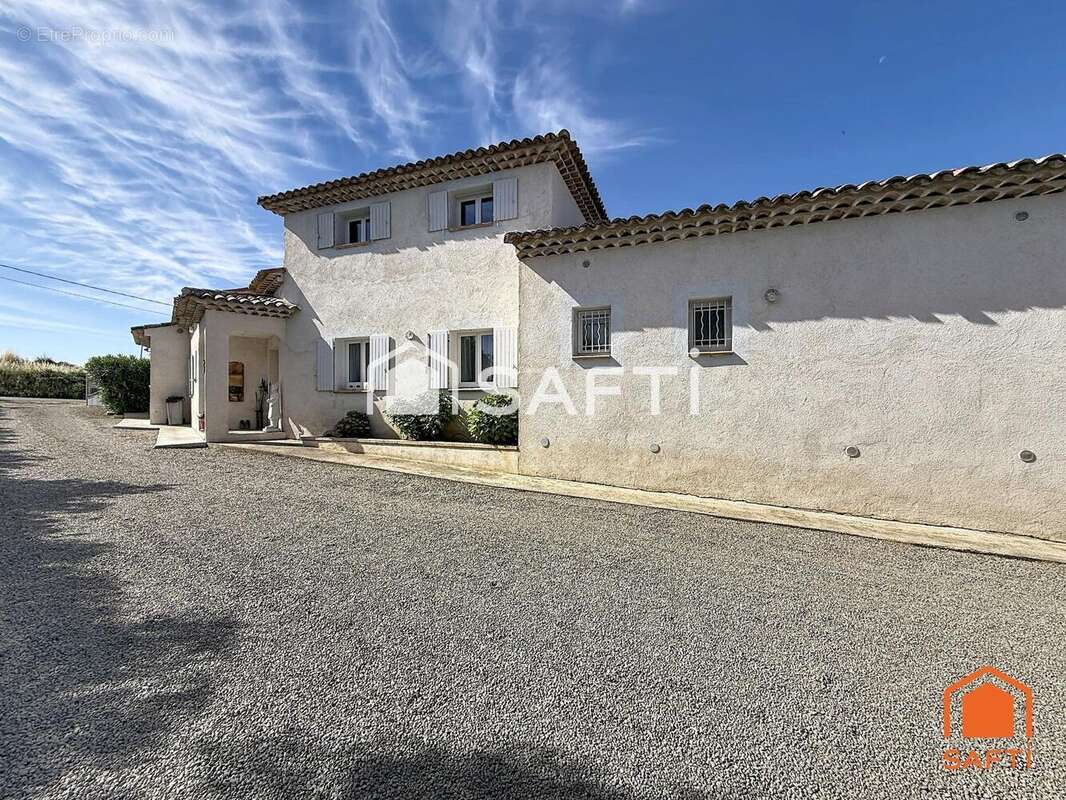 Maison 160 m² à Artignosc-Sur-Verdon  - photo 2
