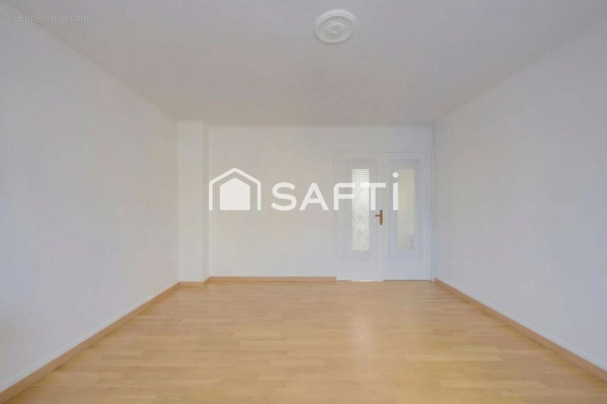 Photo 3 - Appartement à SAINT-MAUR-DES-FOSSES