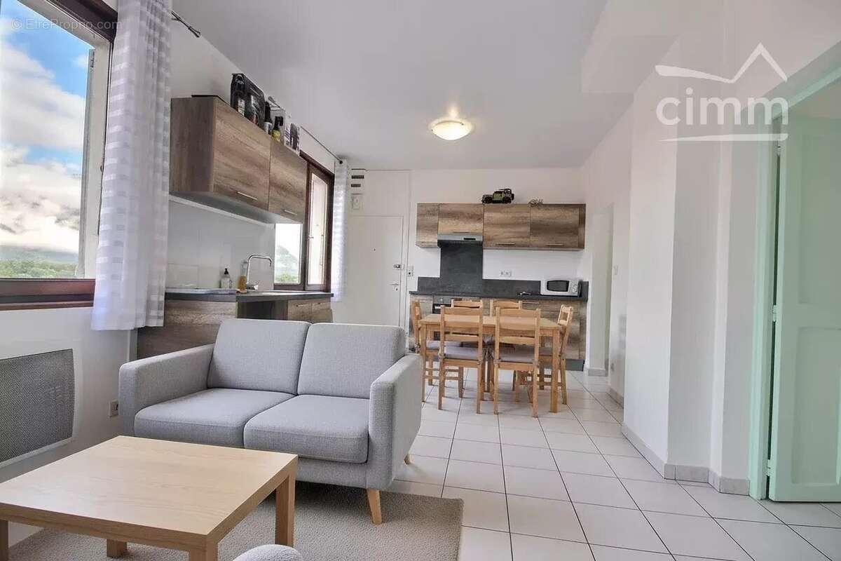 Appartement à FROGES