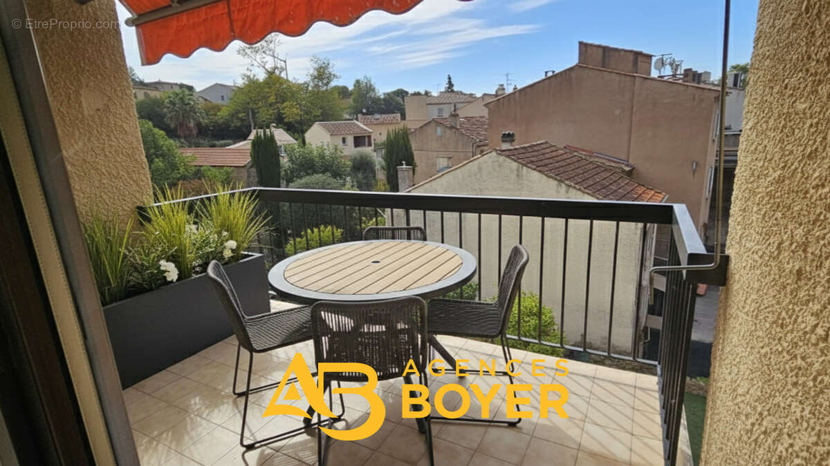 Appartement à SAINT-CYR-SUR-MER