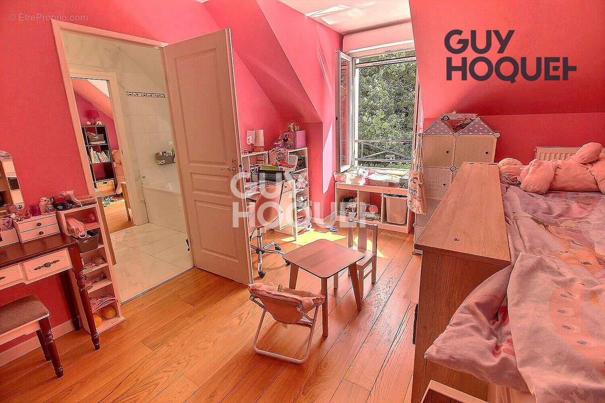 Maison à LIMEIL-BREVANNES