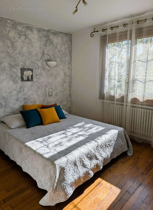 Maison à LA VERPILLIERE