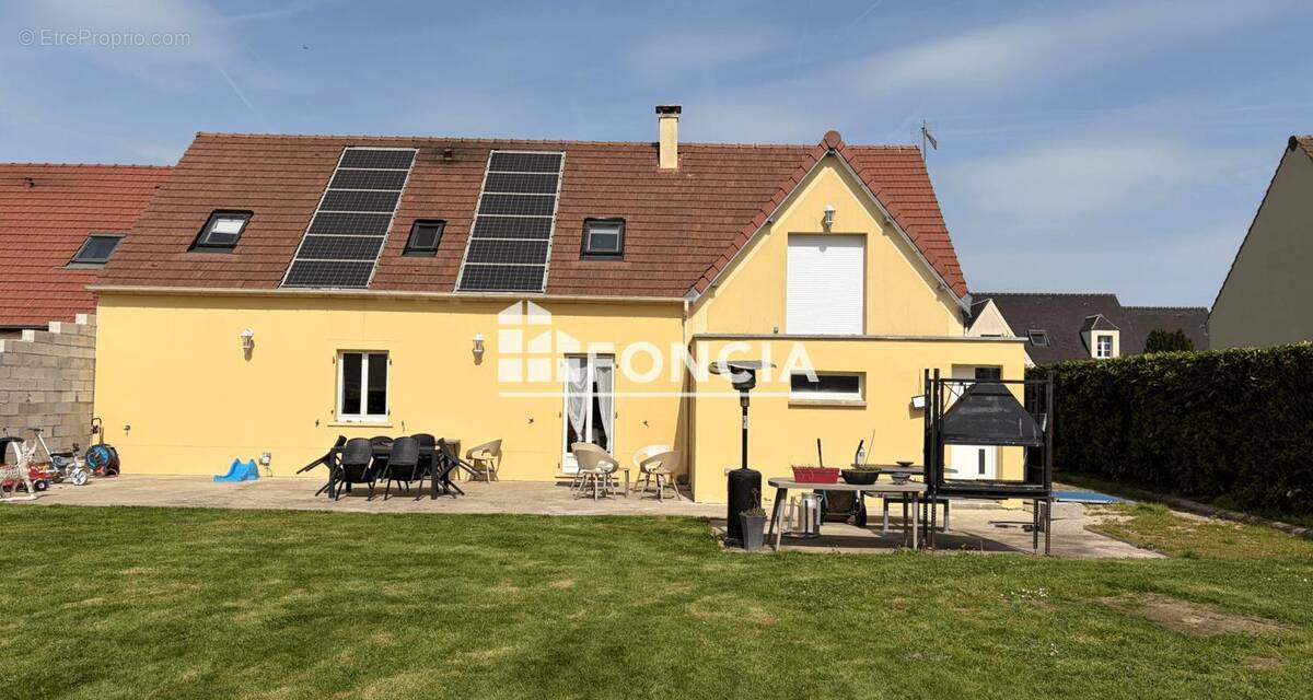 Maison à ALLONNE