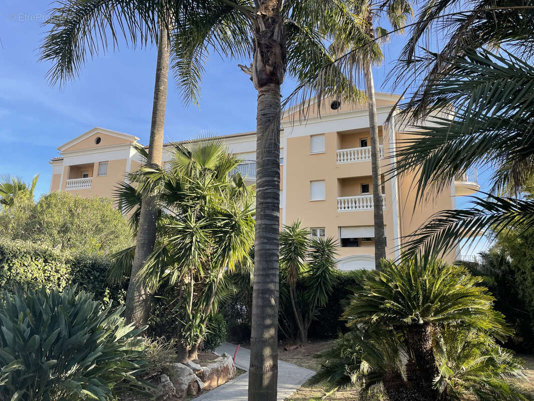 Appartement à SAINT-RAPHAEL