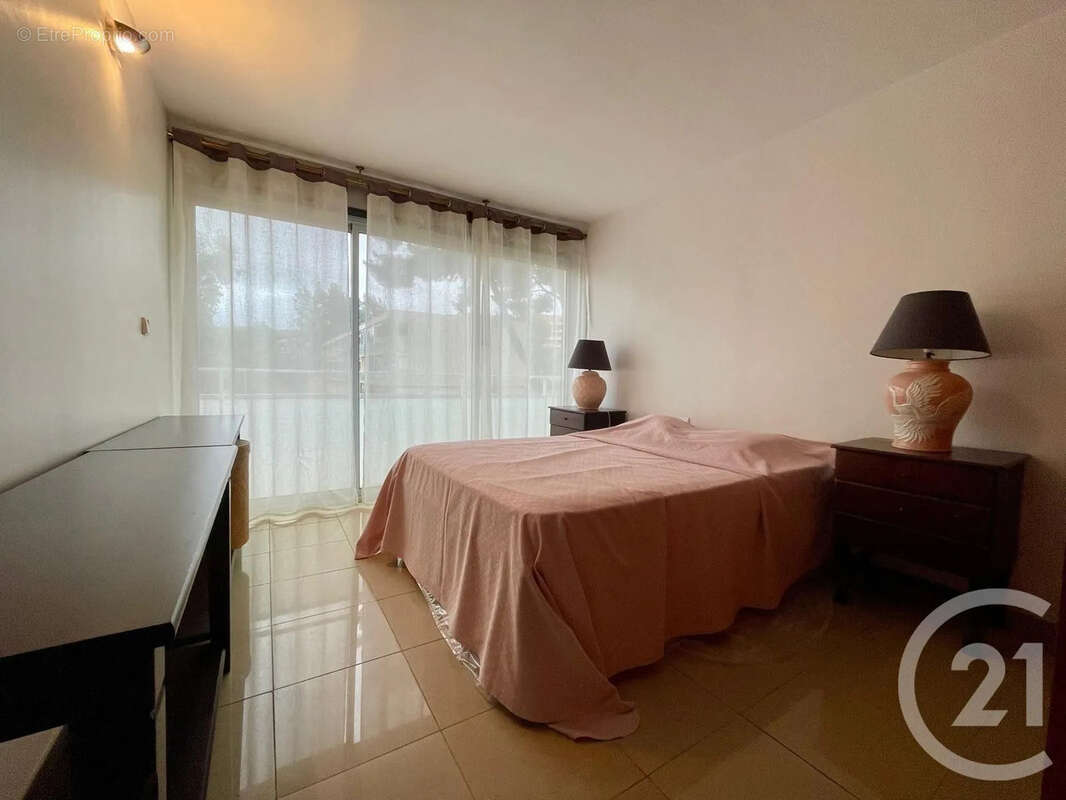 Appartement à BORMES-LES-MIMOSAS