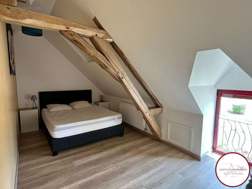 Maison à SAINT-PIERRE-LES-ETIEUX