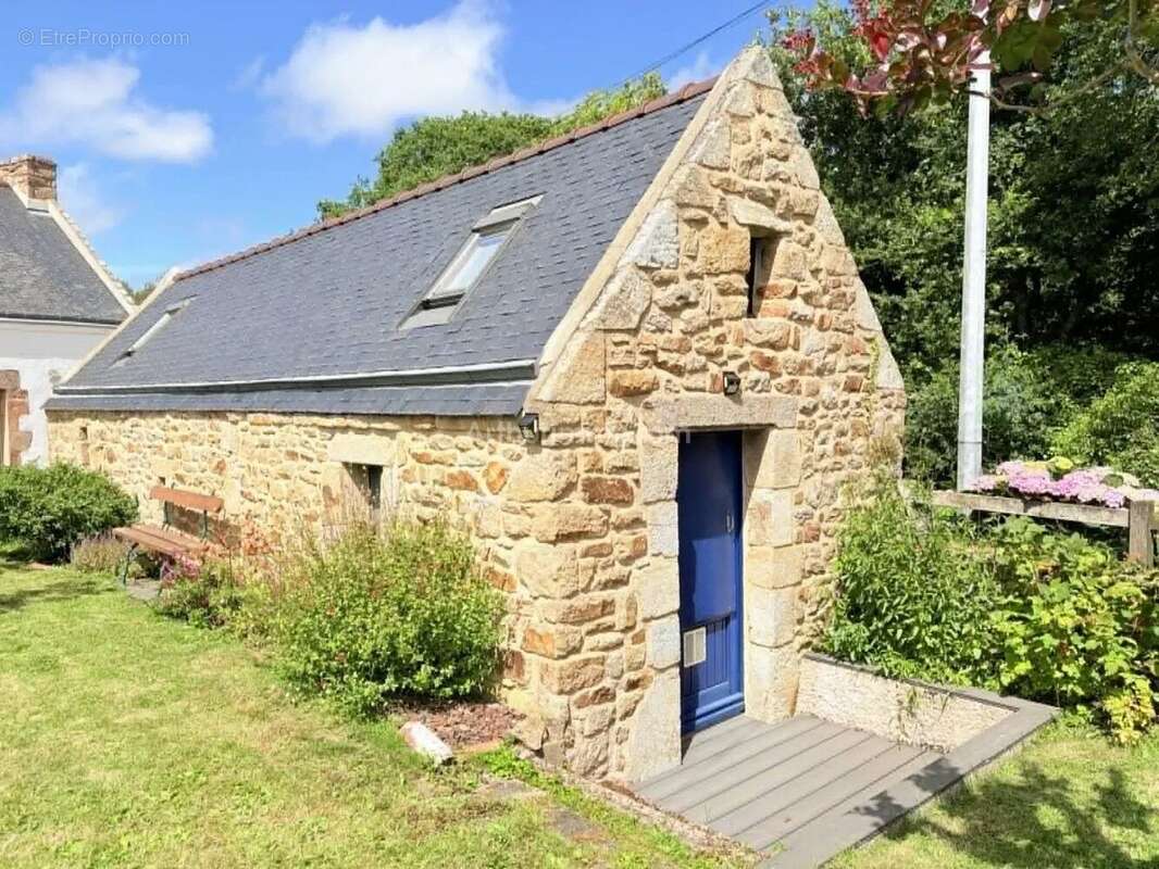 Maison à LARMOR-BADEN