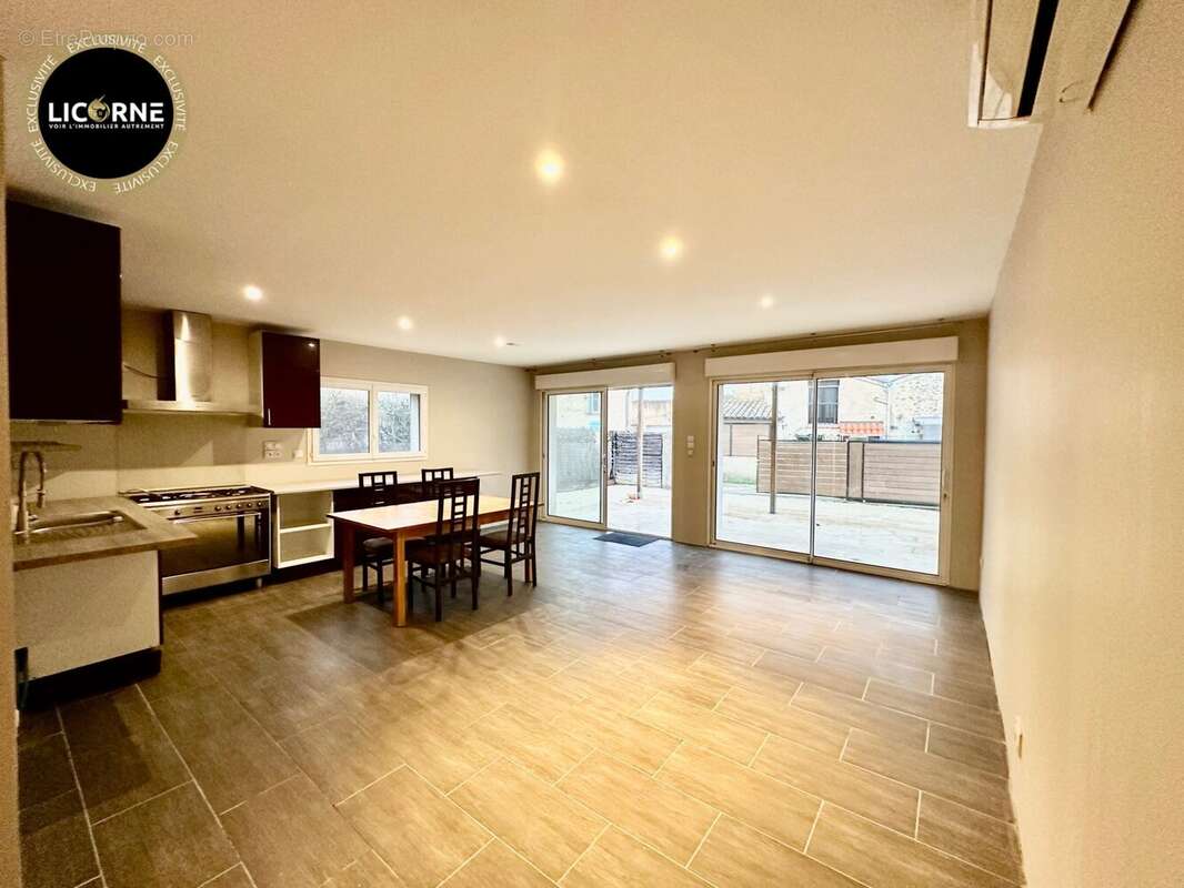 Appartement à LE PUY-SAINTE-REPARADE