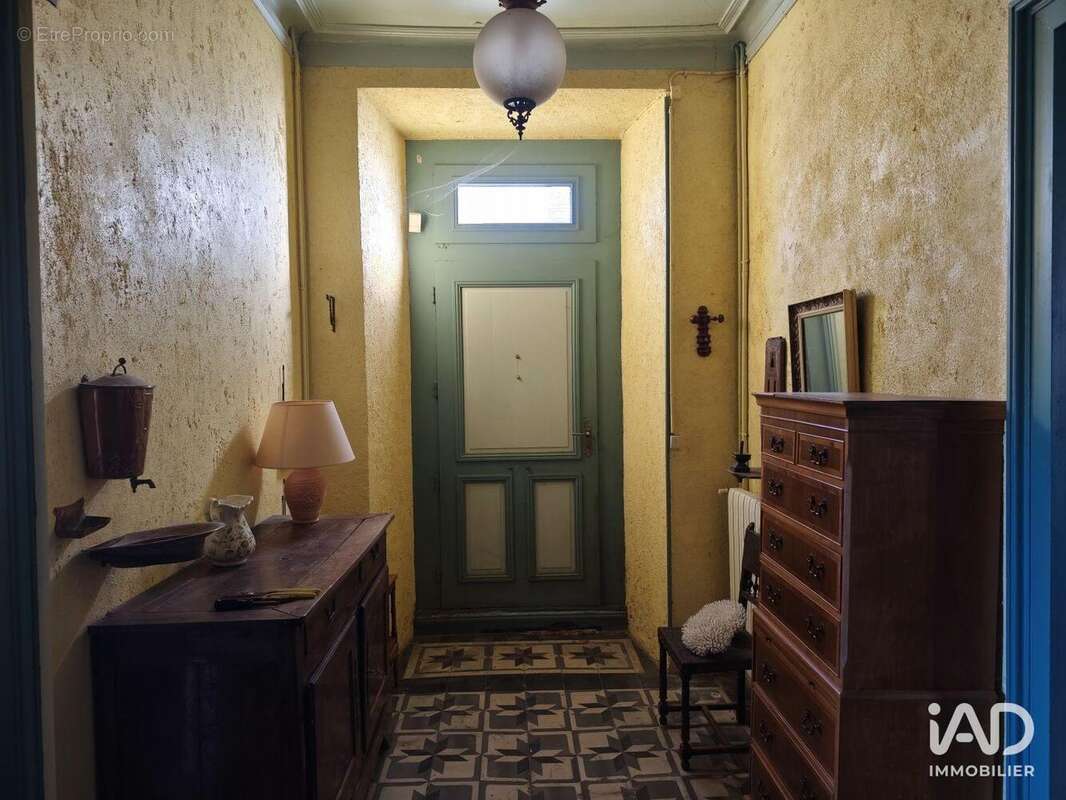 Maison 235 m² à Villefranche-Du-Queyran  - photo 5