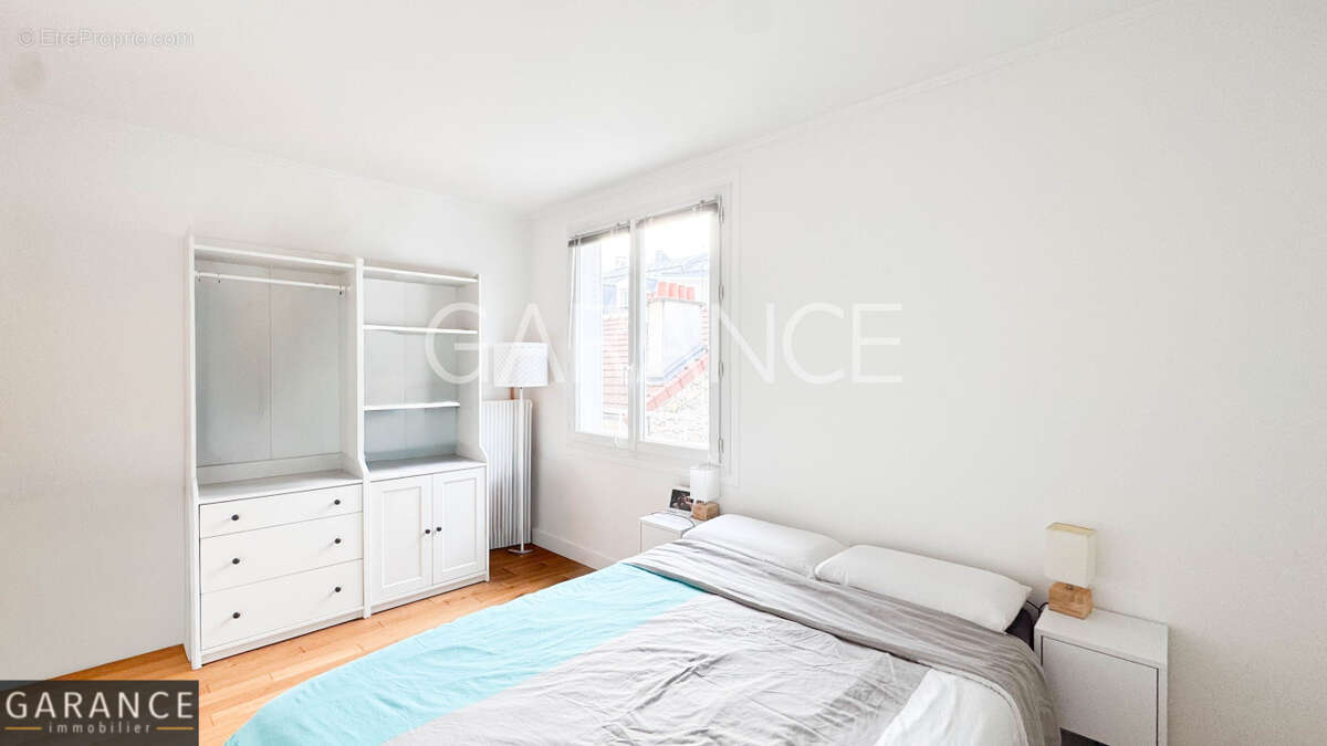 Appartement à PARIS-14E