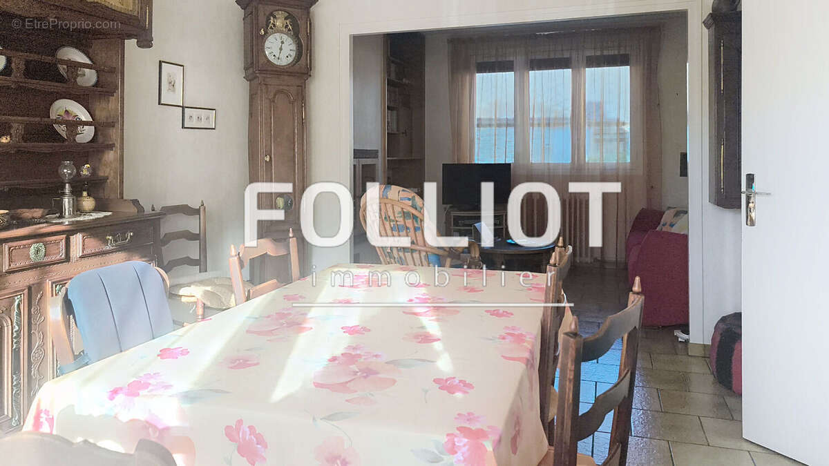 Maison à VILLEDIEU-LES-POELES