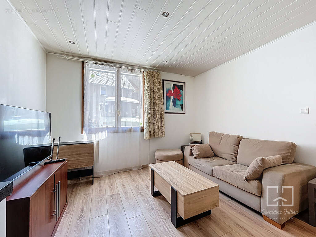 Appartement à VILLAR-SAINT-PANCRACE