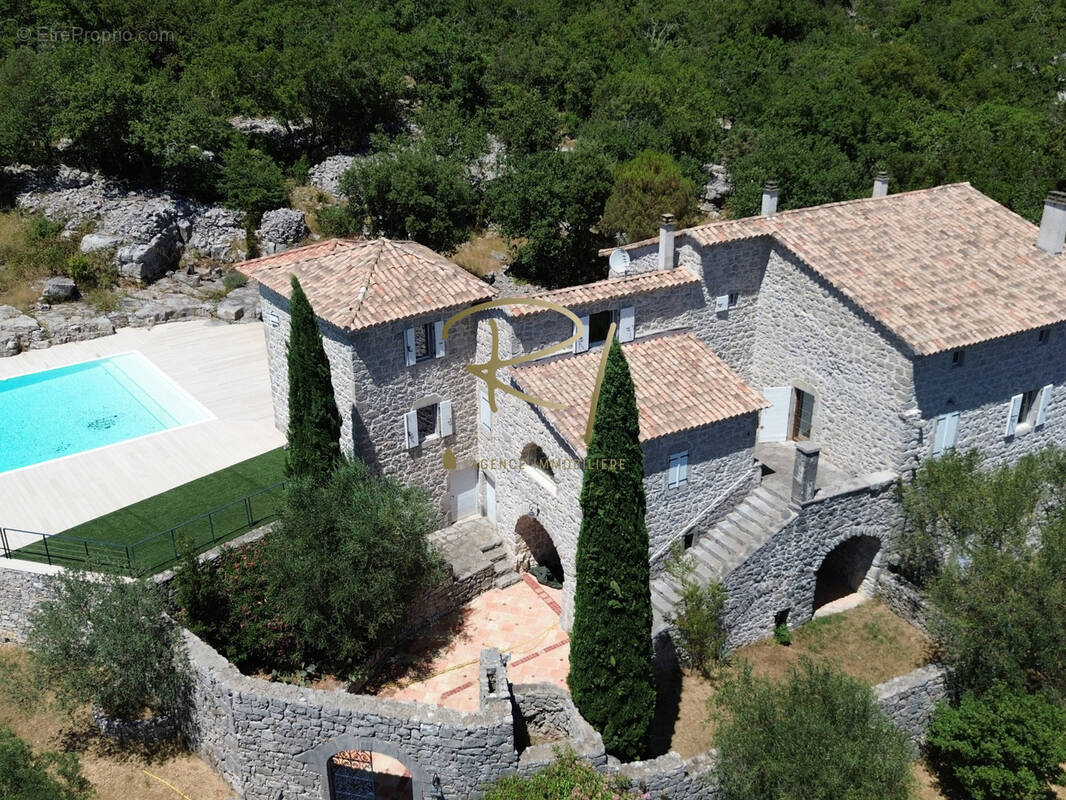 Maison à LABEAUME