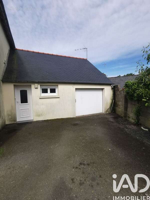 Photo 4 - Maison à LA ROCHE-DERRIEN