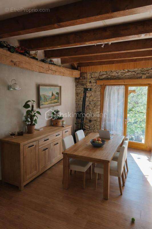 Maison à MASSINGY