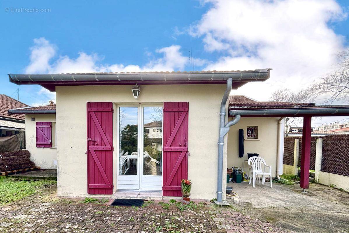 Maison à MERIGNAC