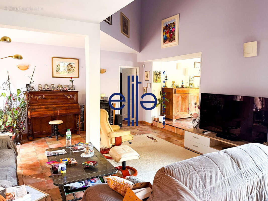 Maison à COULOUNIEIX-CHAMIERS