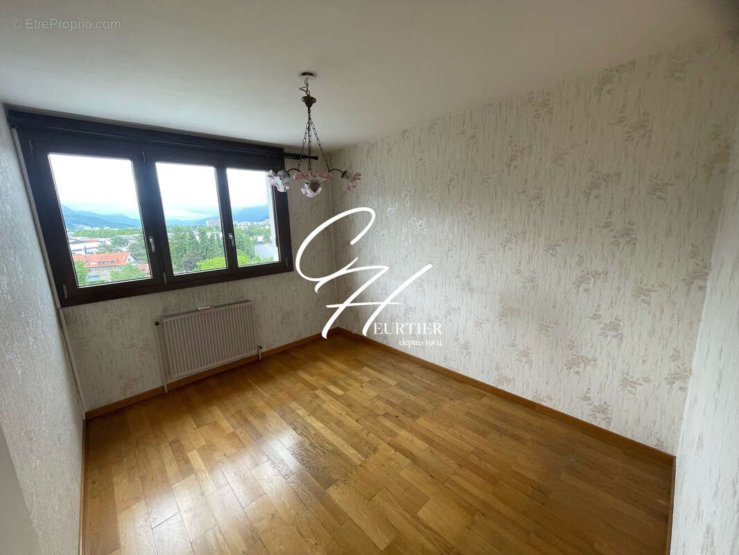 Appartement à ECHIROLLES