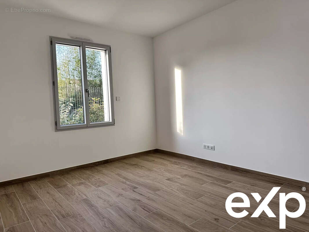 Maison à SAINTE-SOULLE